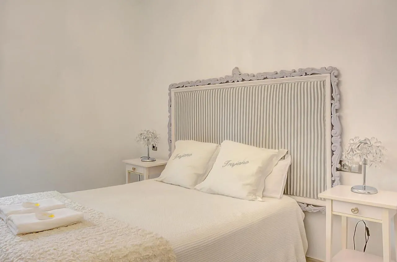 Apartamento Trajano Sevilla 0*,  España